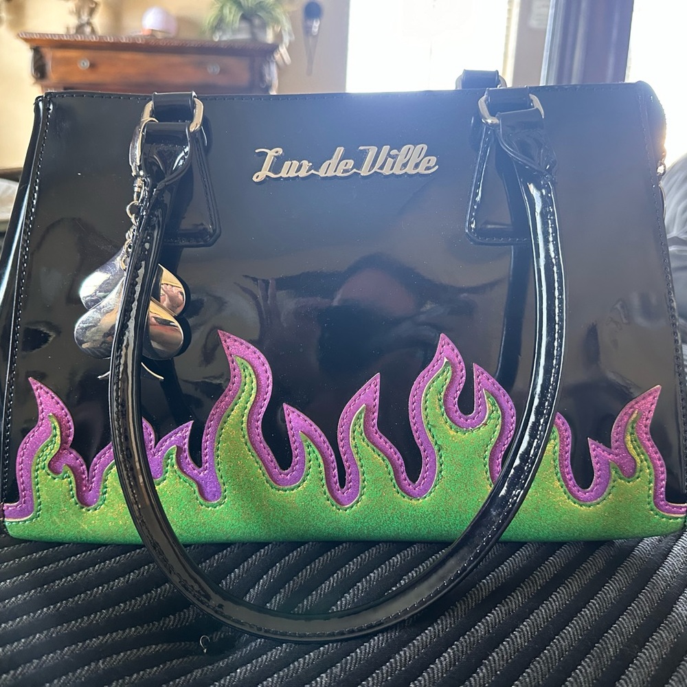 Lux de ville purse